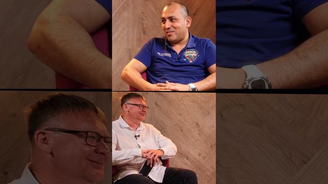 Прыжок с парашютом дело добровольное хочешь прыгай не хочешь вытолкнут