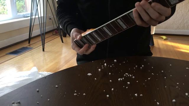 Unboxing: Chinese Jazzmaster Neck W/Block Inlays CBS Headstock смотреть онлайн