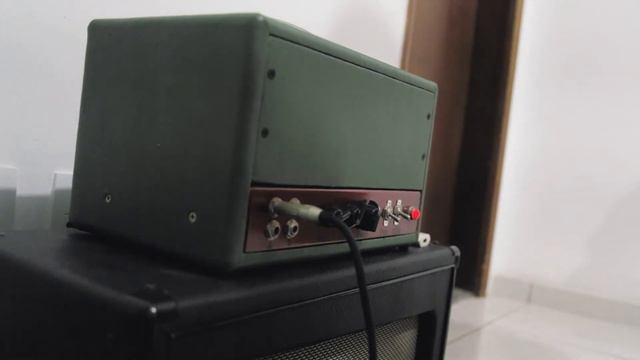 Cabeçote 100% Valvulado - Fender Deluxe 57 Tweed 5e3 смотреть онлайн