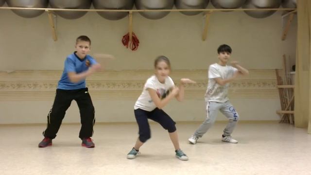 Студия танца "В Движении" Popping смотреть онлайн