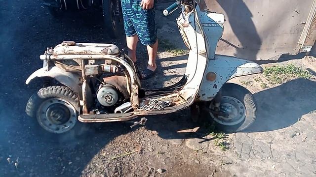 Запуск мотороллера Вятка электрон 1973 года выпуска смотреть онлайн