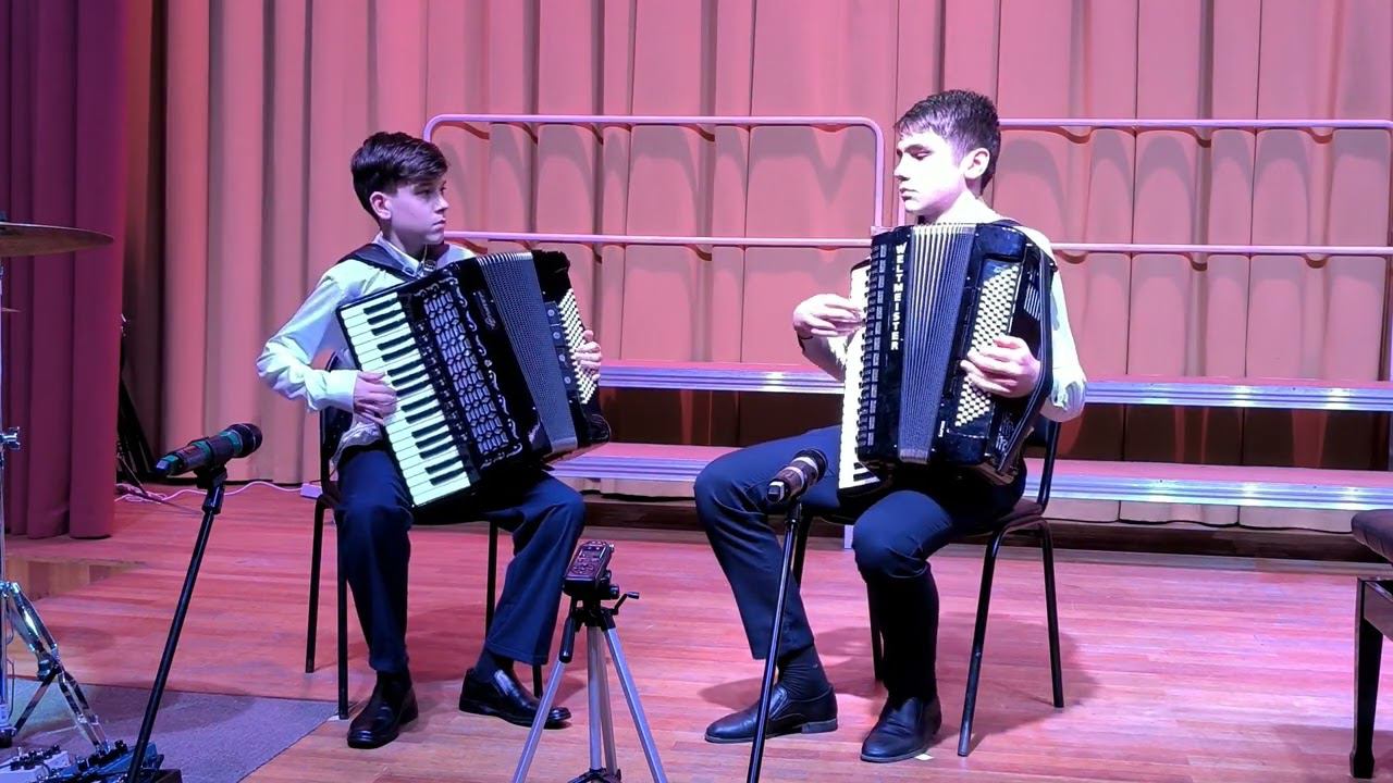 7. Х. Жиро - «Под небом Парижа». Исполняет дуэт аккордеонистов - Тихонов Андрей, Есипчук Тимофей смотреть онлайн