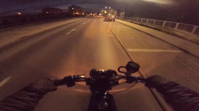 85cc 2T vs 125cc 4t - SIMSON vs SUZUKI DR125 SM смотреть онлайн