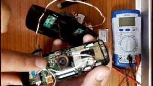 Видеорегистратор работает без встроенного аккумулятора даже на батарейках