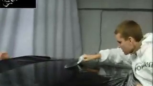 Обтяжка крыши BMW X5 глянцевой черной пленкой, г. Барнаул смотреть онлайн