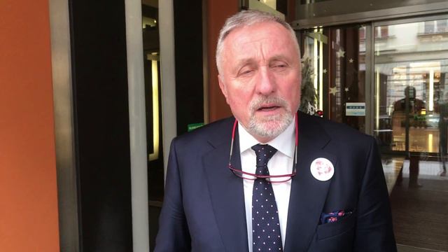 Proč se kandidáti vyhýbají debatám? смотреть онлайн