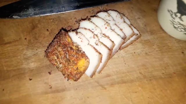 Поздний ужин Сало с атварным картофелем и солёными помидорками 😁 смотреть онлайн