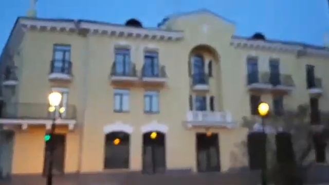 Памятник паровозу. Самара. Железнодорожный вокзал... смотреть онлайн