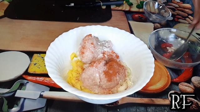 ?ПРОСТО,БЫСТРО, ВКУСНО/ПИРОГ С МЯСОМ И КАРТОШКОЙ ?⬇️РЕЦЕПТ В ОПИСАНИИ ⬇️#пирог #пирогсмясом #кухня смотреть онлайн