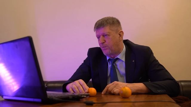 ? Чёрные дыры ? Что в центре галактики_ ? наука✔_Катющик ТВ_ смотреть онлайн