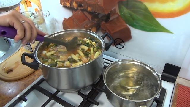 Салат 4 в одном, огурцы, лук, цветная капуста. Домашняя консервация Зимой обалдеете, как это вкусно смотреть онлайн