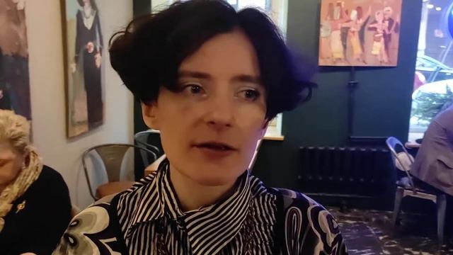 Человек Арт-Объект Алла Зиневич-Вернисаж Арона Зинштейна "Работы на картоне" в Ресто-баре "Крокодил смотреть онлайн