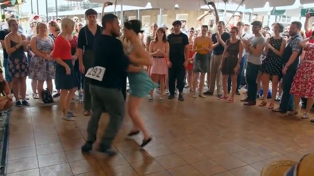 WHAT IS THE LINDY HOP? смотреть онлайн