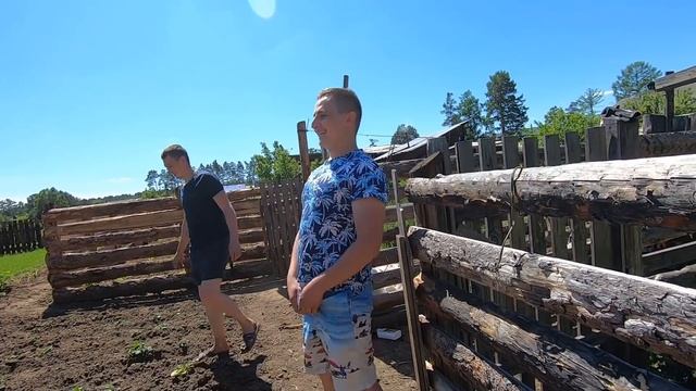 Очень вкусный лещ и эксперименты с консервами из рыбы смотреть онлайн