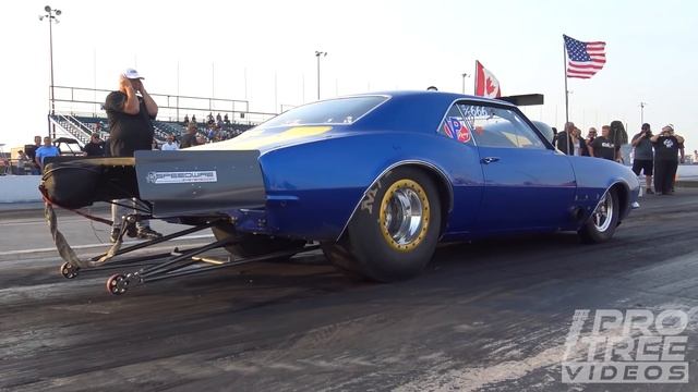 The FASTEST Pass on a 10.5 Tire!! -- ("EZ Street" & "Super Street" RACE # 4) смотреть онлайн