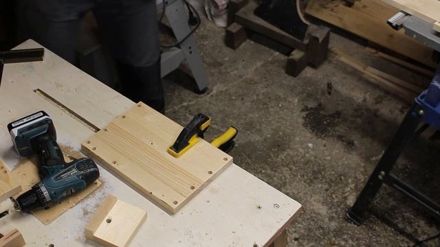 Making modern style wooden kitchen- or bookshelf. смотреть онлайн