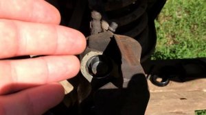 Замена пыльников суппортов и тормозной жидкости  ВАЗ-21214  Нива 4х4