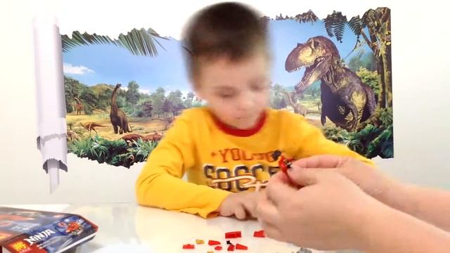 Открываем и собираем конструктор Мотоцикл Ninjago смотреть онлайн