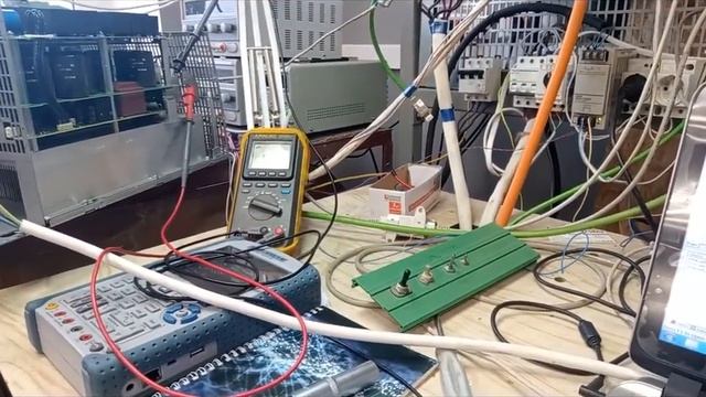Братья близнецы 200 амперные Siemens Sinamics S120 ALM and SMM смотреть онлайн