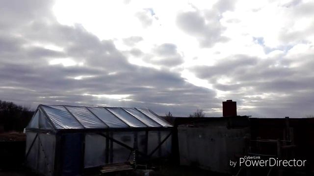 Мой мини огород / Теплица трещит по швам / Жизнь в селе. смотреть онлайн