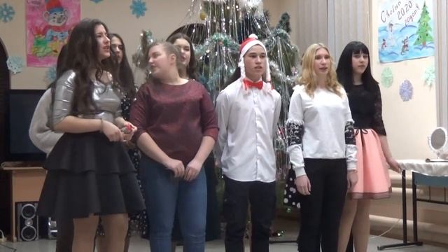 Группа ТП-919. Новогодние игрушки, свечи и хлопушки смотреть онлайн