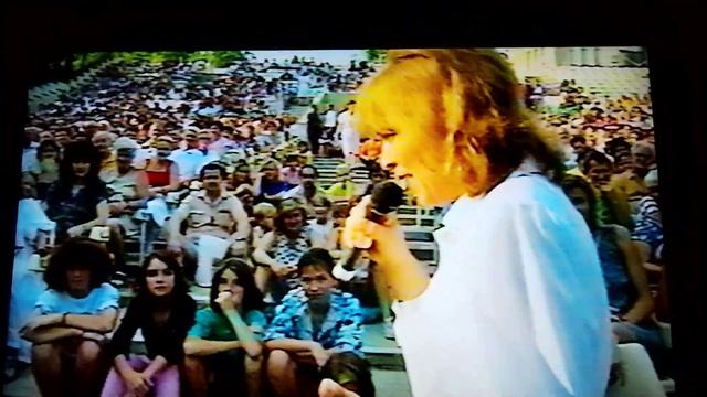 JOBB EZ ÍGY NEKEM * Kovács Kati a Margitszigeti Szabadtéri Színpadon | 1990-es évek elején смотреть онлайн