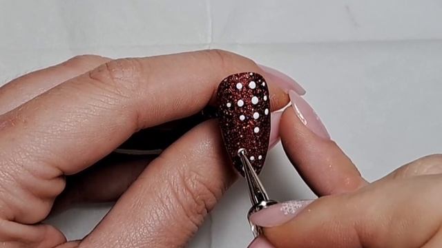NAIL ART: 5 Easy Christmas Nail Designs - Red & White Ideas смотреть онлайн