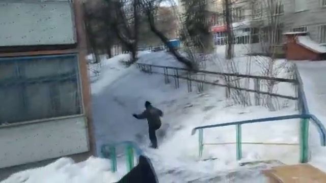 Сибиряки устроили зимние катания на роликах смотреть онлайн