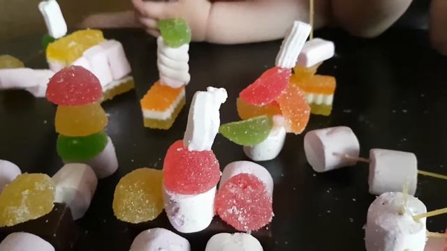 Мармеладный конструктор и мармеладная трасса смотреть онлайн