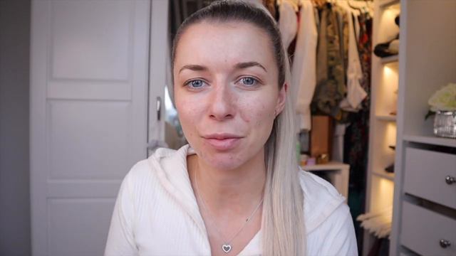Overcoming ADULT ACNE for the first time in years! It was BAD! + Office move commences! смотреть онлайн