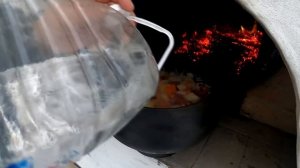 Картошка с мясом в чугунке, из печи!