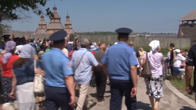 Крестный ход в Пасхальную неделю смотреть онлайн