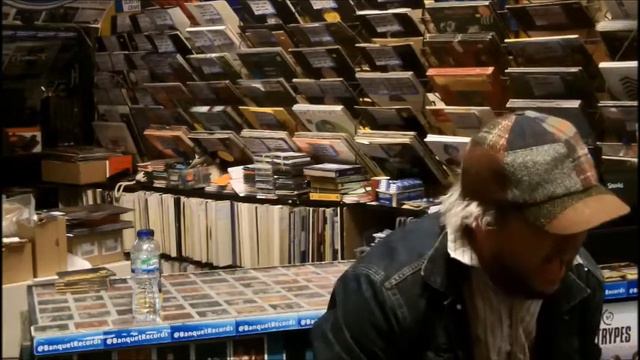 Richard Dawson at Banquet Records смотреть онлайн