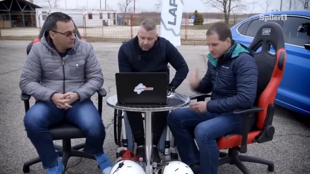 Laptiming: Hyundai i30 N vs. Hyundai i30 (eng sub) смотреть онлайн