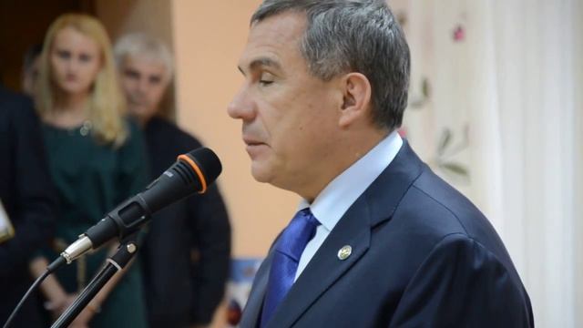 Рустам Минниханов в детском саду в Осиново смотреть онлайн