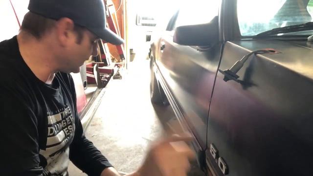 Install / adjust front fender and side skirt смотреть онлайн