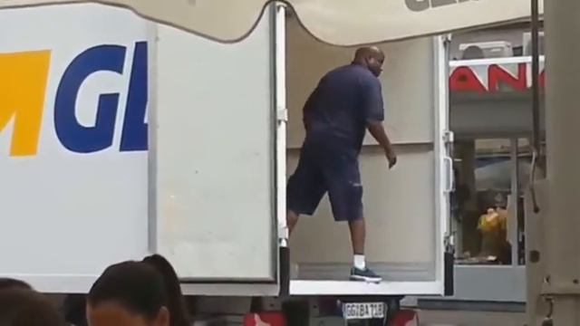 GLS - Delivery смотреть онлайн