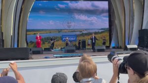 Концерт на ВДНХ
премьера песни «Роза Ветров»