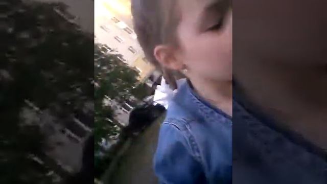 Попали в чужой город?! Пытаемся найти дорогу домой смотреть онлайн
