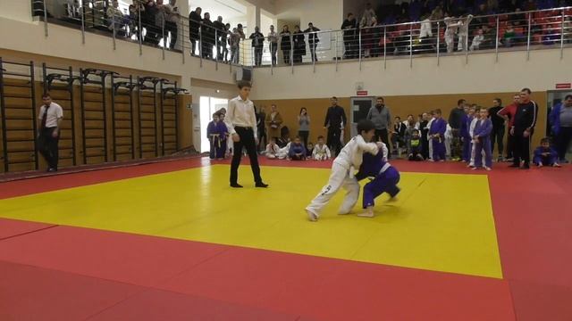 Командный турнир по дзюдо среди юношей 2010-2011 и 2012-2013 Новороссийск 21.12.2019 татами 1 смотреть онлайн