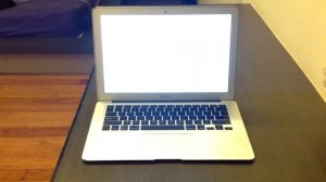 MacBook Air 13" (Mid 2011) unable to start up with white screen