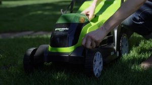 GreenWorks G40LM35 35cm 40V Cordless Lawn Mower