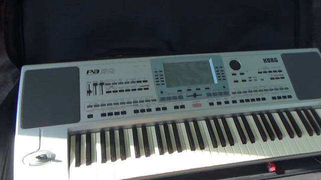 Korg PA 50 synth performing Bossa Piano Music Style смотреть онлайн