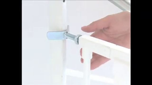 Baby Dan Y-spindle - mount your safety gate on bannisters смотреть онлайн