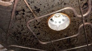 Backofenlampe wechseln - Glühbirne am Backofen ersetzen