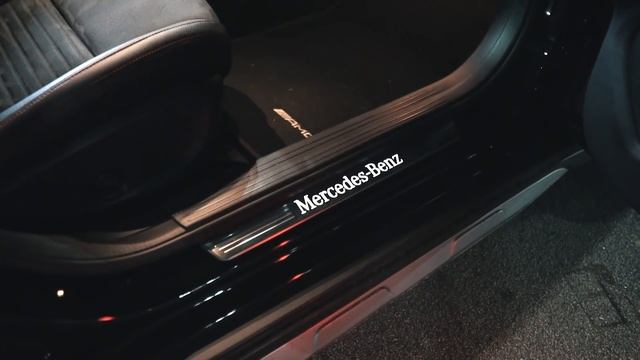 QUEBRADA VENCEU! MERCEDES GLA 250 COM SUSPENSÃO A AR E RODAS MUITO LARGAS DO CASAL STOPA смотреть онлайн
