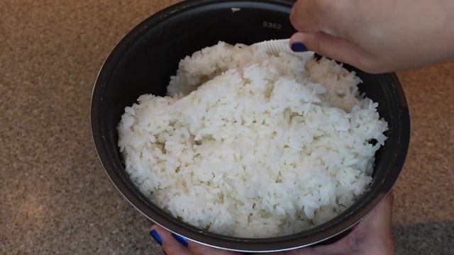 SPAM MUSUBI Hawai'i's #1 FAVORITE snack Disney edition* | Sally Funakoshi смотреть онлайн