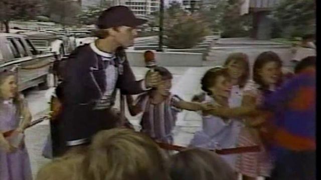 Master of ceremonies - Dwight Schultz смотреть онлайн