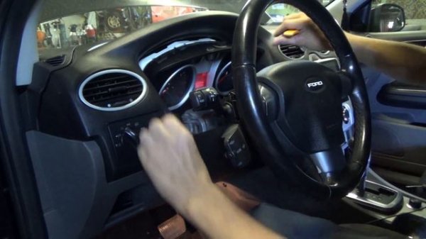 ПОЧЕМУ САДИТСЯ АККУМУЛЯТОР? Частая причина утечки тока на Форд Фокус 2