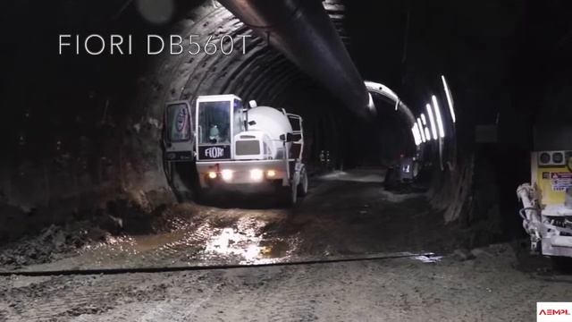 Fiori Tunnel Transit mixer DB560T at work in Nagdhunga-Naubise Tunnel road project. смотреть онлайн